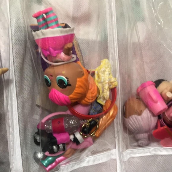 HUGE LOL OMG BUNDLE - Picture 11 of 12